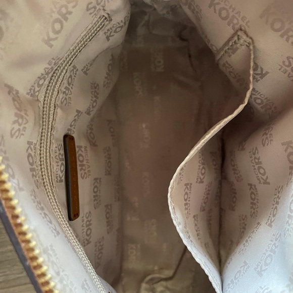 Michael Kors Purse - Picture 4 of 4